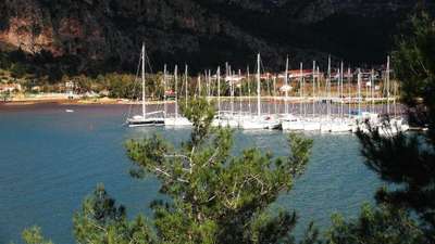 Yaptırım olmayınca özel iskeleler marinaya döndü