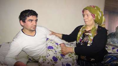 Anne ile zihinsel engelli oğlunun dram dolu yaşamı