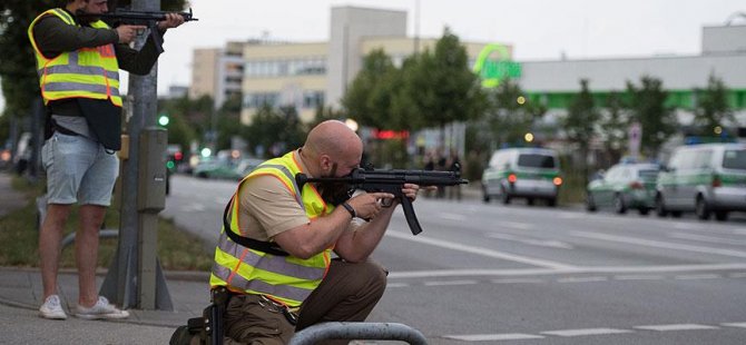 Münih saldırganı 'Pis Yabancılar' dedi iddiası