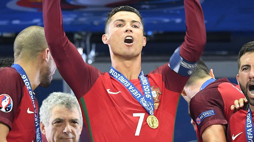 Ronaldo'nun adı havalimanına verilecek
