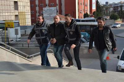 Otomobilden 25 kilo eroin çıktı