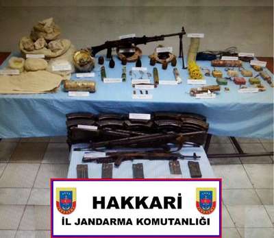 Şemdinli'de bir mağarada PKK'ya ait cephanelik ele geçirildi