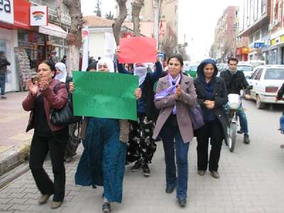 Viranşehir'de İç Güvenlik Yasası protestosu