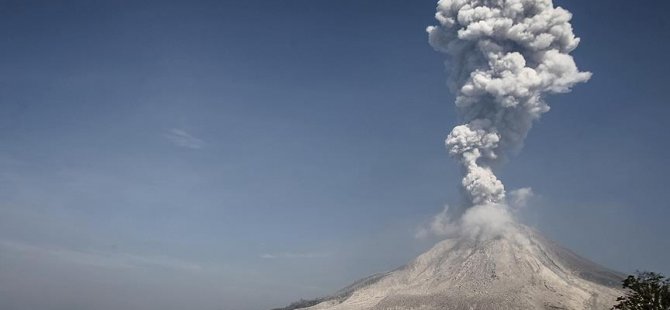 Japonya'da Sakurajima Yanardağı faaliyete geçti