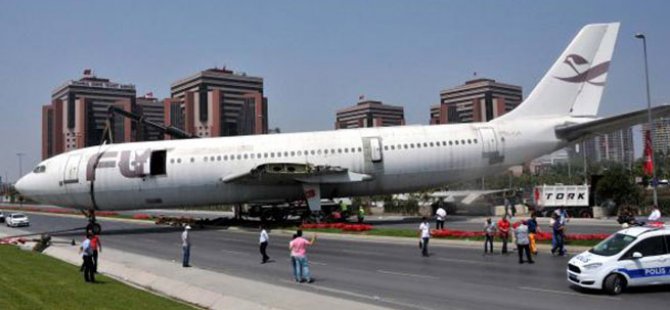 İstanbul'da uçak yola çıktı