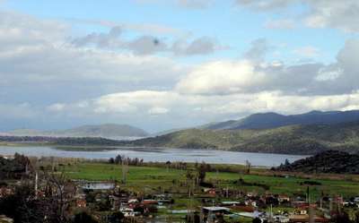 Menderes Nehri yağmur ve kar sularıyla taştı