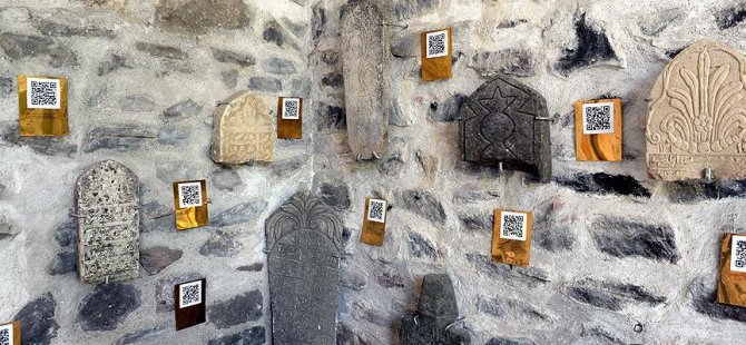 Tarihi mezar taşlarında 'karekod' dönemi