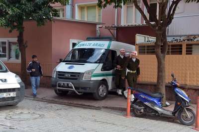 Jandarma er, kalorifer dairesinde kendini astı