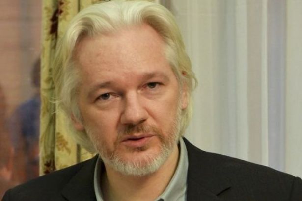 Wikileaks, Ekvador’u suçladı