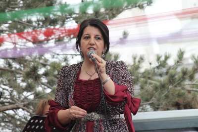 Pervin Buldan, polisle Öcalan posteri yüzünden tartıştı