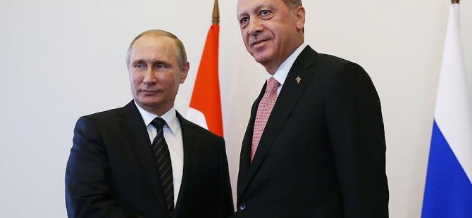 'Kamuoyu önünde balayı, arkada soğuk savaş'