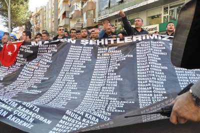 Somalı madencilerden tazminatları için oturma eylemi