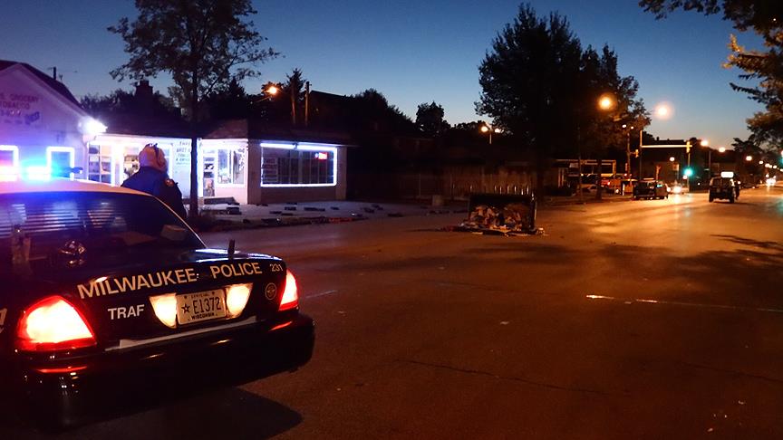 ABD'de öldürülen siyahi gencin katili siyahi polis çıktı