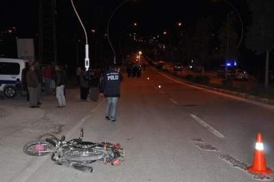 Tarsus'ta motosiklet devrildi: 1 öldü, 1 yaralı