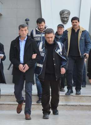 İstanbul’dan gelip Bursa’da ofis açtılar, aynı aracı 4 kişiye sattılar