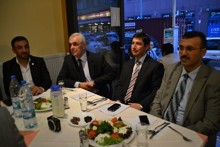 Irkçılık bizi yıldırmasın