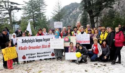 800 YILLIK SEDİRLERİ KESEN MERMER OCAĞI PROTESTO EDİLDİ