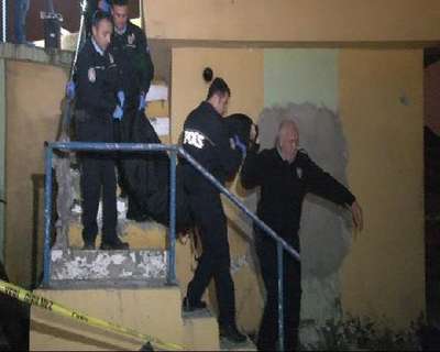 Eyüp'te öldürülen kişinin cesedi Adli Tıp'a kaldırıldı