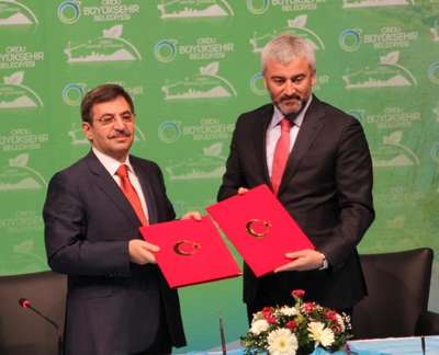 Bakan Güllüce: Biz ne yapıyorsak alın terimizle yapıyoruz