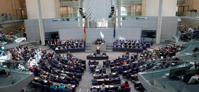 Alman vekiller 10 bin avro maaş alacak 