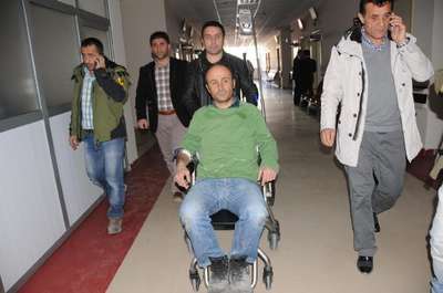 Hakkari'de kaçak elektrik kontrol ekibine saldırı: 3 yaralı