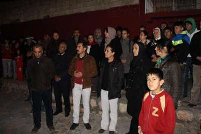 NUSAYBİN'DE DBP'LİLER KURDUKLARI ÇADIRI KALDIRDI