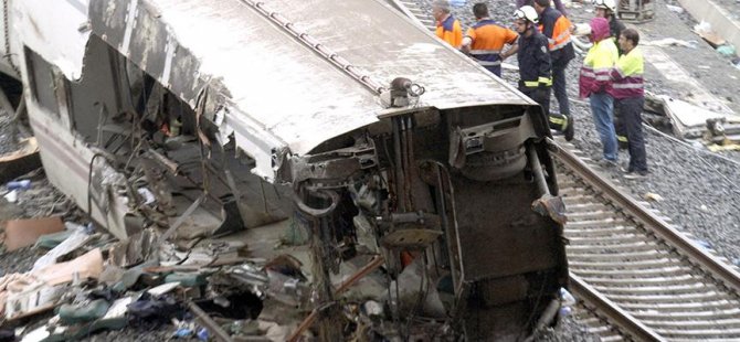 İspanya'da tren kazası
