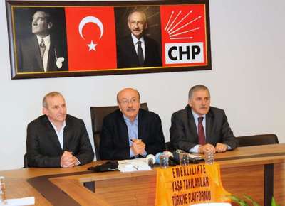 “Emeklilikte Yaşa Takılanlar” CHP'lilerle biraraya geldi (1)
