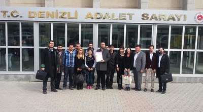 CHP'li gençlerden Mehmet Cengiz'e 5 kuruşluk tazminat davası