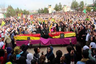 YPJ'li iki kadının cenazesi nedeniyle kadın mitingi iptal edildi