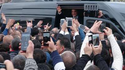 Engelli karatecilerin turnuvasında Sedat Peker izdihamı