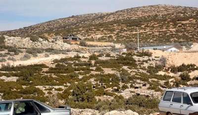 Taş ocağı önünde dinamit ve toz eylemi