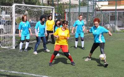 Kadınlar Günü'nde 'Annem futbol oynuyor' etkinliği