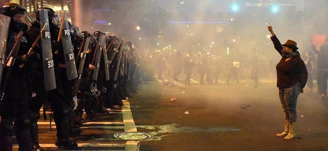 ABD'deki 'polis şiddeti' cep telefonu kamerasında