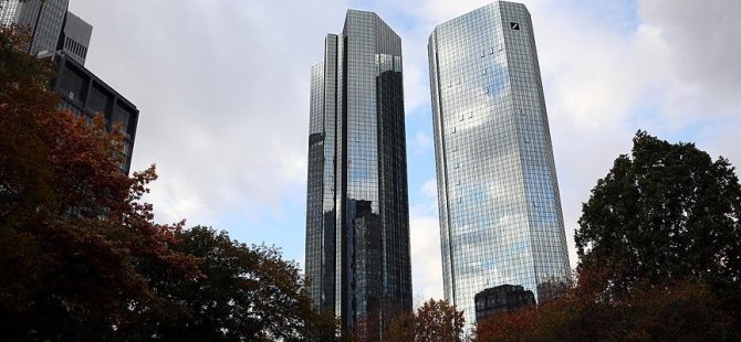 Deutsche Bank hisselerinde rekor düşüş
