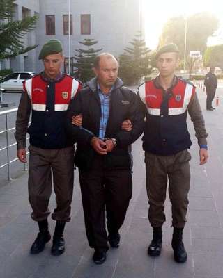 Üvey kızına cinsel saldırıdan aranan şüpheli yakalandı