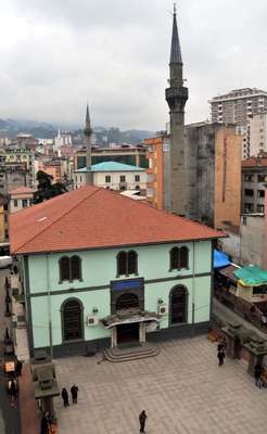 Rize’de tarihi Orta Cami'nin yıkımı yine gündemde