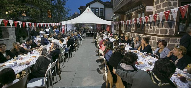 Hacı Bayram Veli Camii'nde Muharrem iftarı