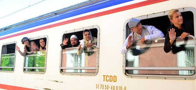 Balkan göçmenleri Sirkeci Garı'nda buluştu