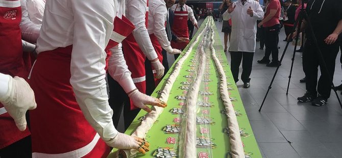 231 metrelik çiğ köfte rekor kırdı