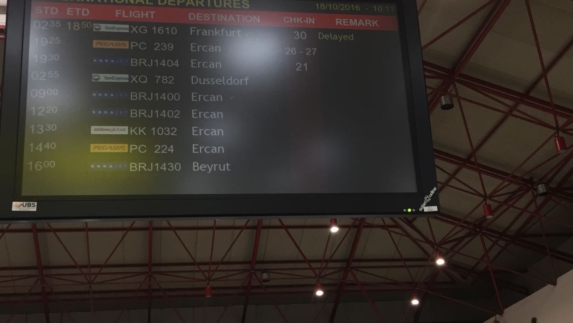 SunExpress uçuşu iptal, yolcular şikayetçi