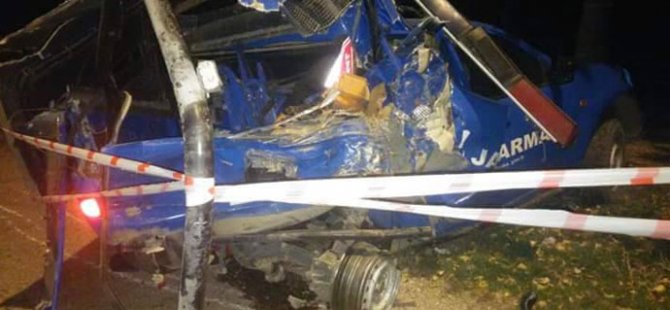 Bu kez TIR çarptı: 1 şehit, 2'si asker 3 yaralı