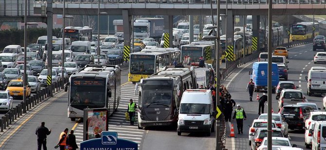 İETT yolcularını sigortaladı