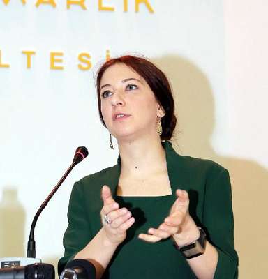 Dini yapılar, bağlılığın da göstergesi