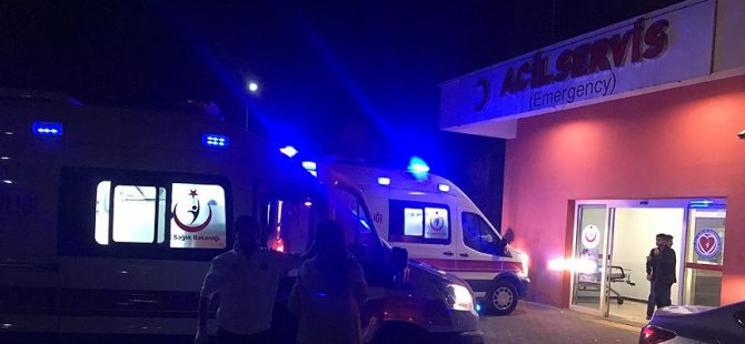 PKK, AK Parti ilçe binasına saldırdı