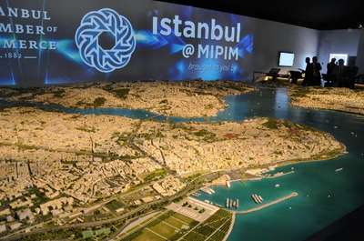 İstanbul'un dev maketi Cannes'daki MIPIM Fuarı'nda tanıtıldı