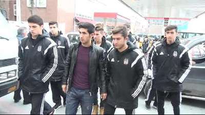 Genç Kalecinin tabutunu Beşiktaşlı eski takım arkadaşları taşıdı