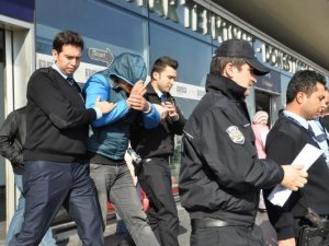 Geç kalan yolcu bomba ihbarı yaptı