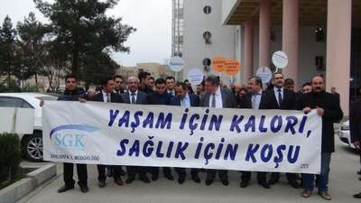 200 kişinin katıldığı 2 kilometrelik yürüyüşü 15 kişi tamamladı