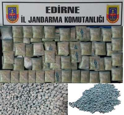 JANDARMA, 50 BİN UYUŞTURUCU HAP ELE GEÇİRDİ